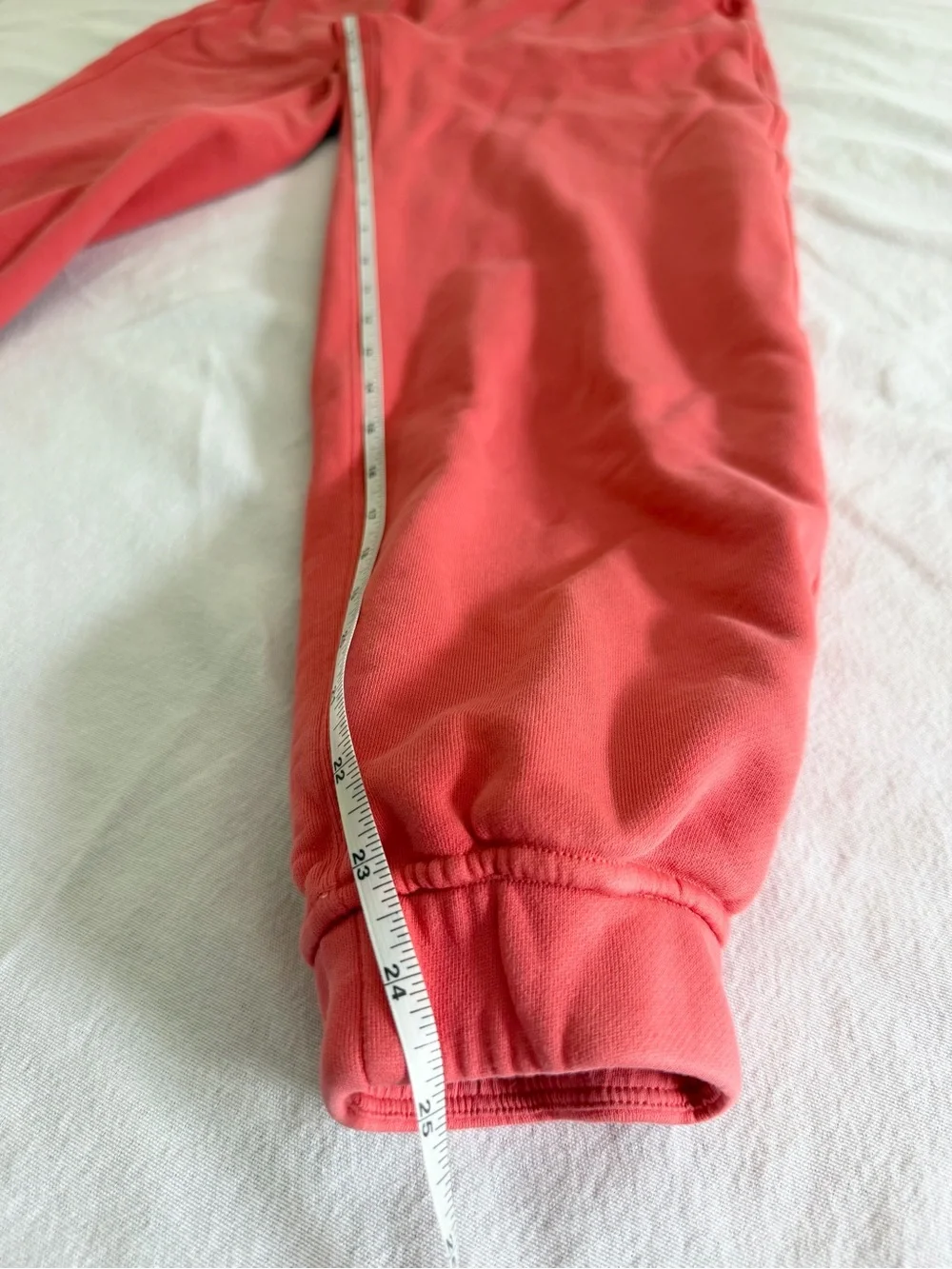 Lululemon Coral Sweatpants Sz 2. Melon Joggers
